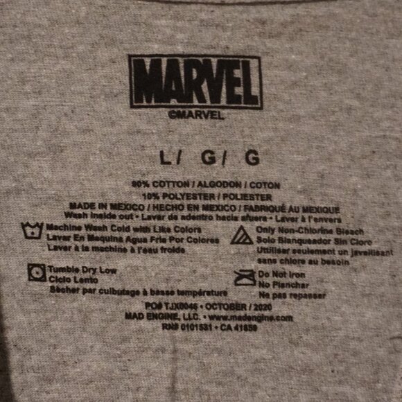 Marvel Holiday Sweater Gray Short Sleeve Tee Shirt Boy’s Large - Picture 4 of 4
